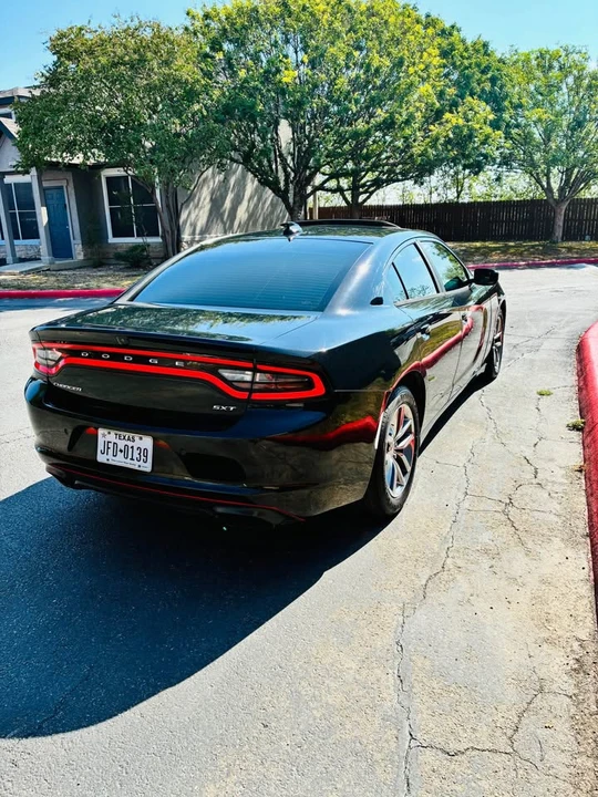 2015 Dodge Charger 7th Gen - Image 6 of 14