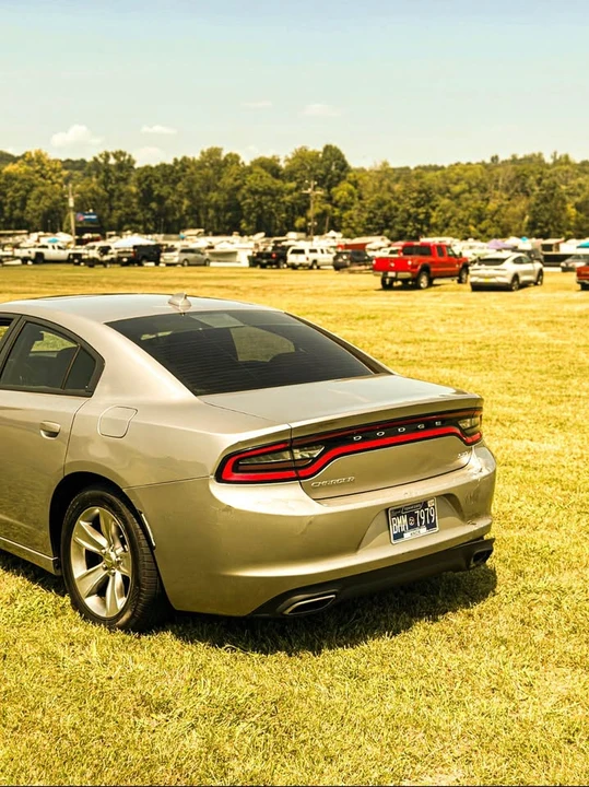 2015 Dodge Charger 7th Gen - Image 2 of 4