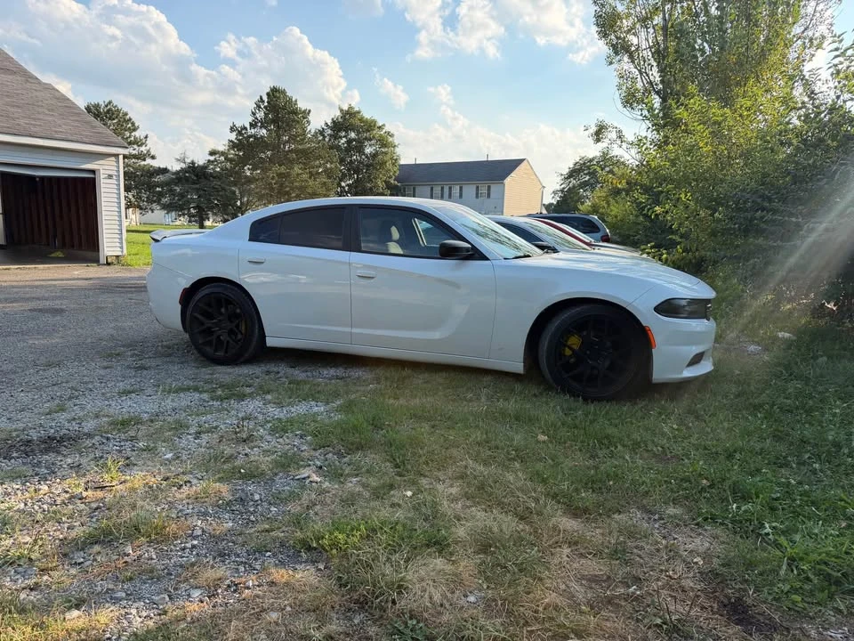 2015 Dodge Charger 7th Gen - Image 11 of 12