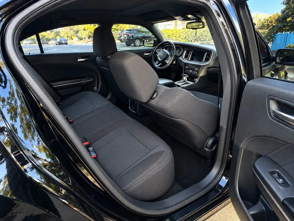 2015 Dodge Charger 7th Gen - Image 10 of 11