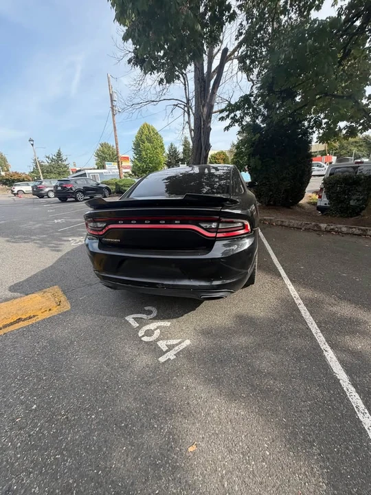2015 Dodge Charger 7th Gen - Image 5 of 11