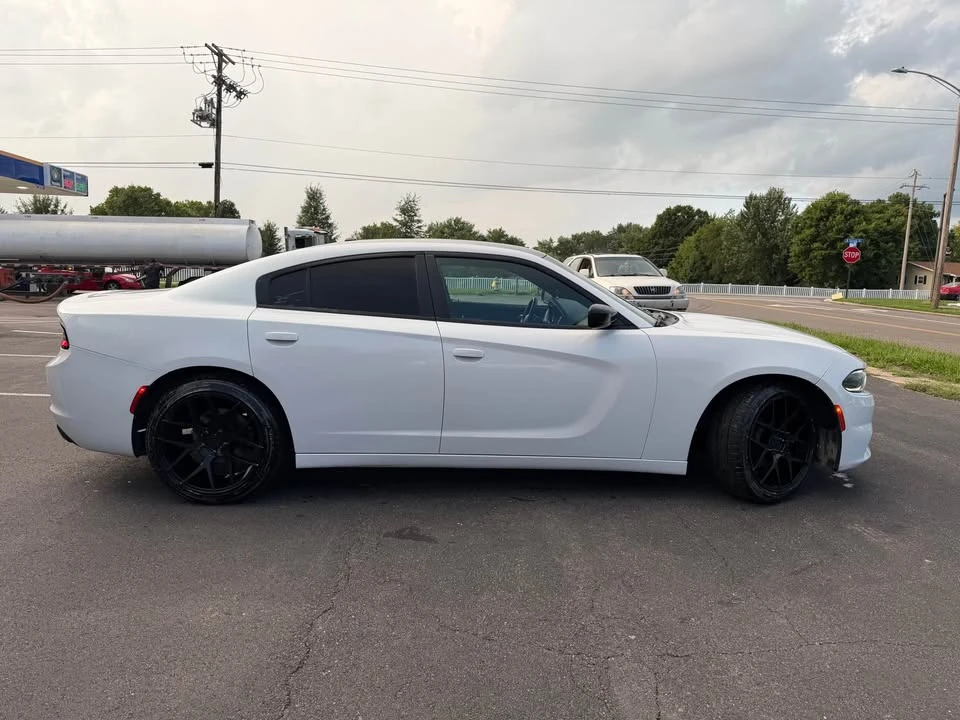 2015 Dodge Charger 7th Gen - Image 3 of 12
