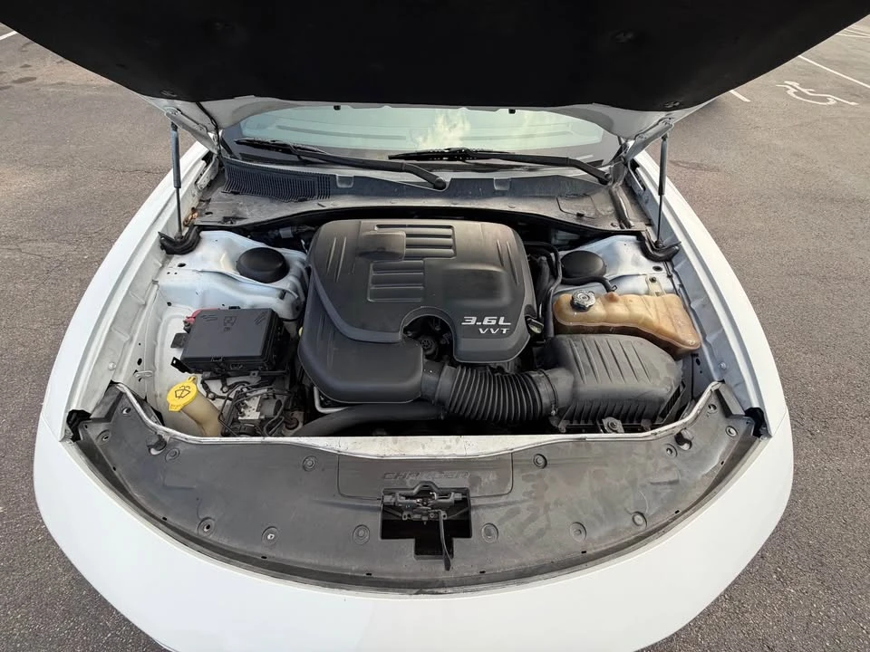 2015 Dodge Charger 7th Gen - Image 6 of 12