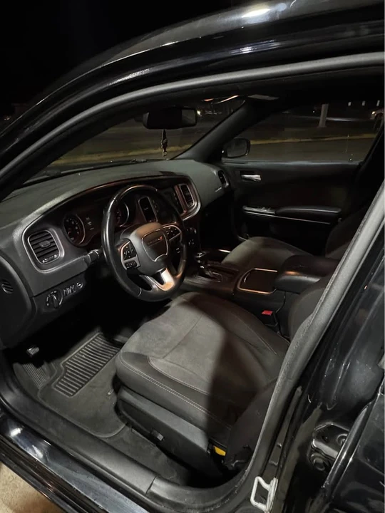 2015 Dodge Charger 7th Gen - Image 2 of 7