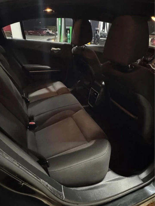 2015 Dodge Charger 7th Gen - Image 4 of 7