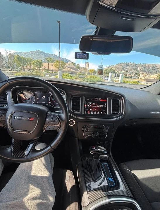 2015 Dodge Charger 7th Gen - Image 4 of 8