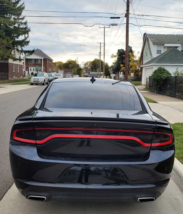 2015 Dodge Charger 7th Gen - Image 2 of 20