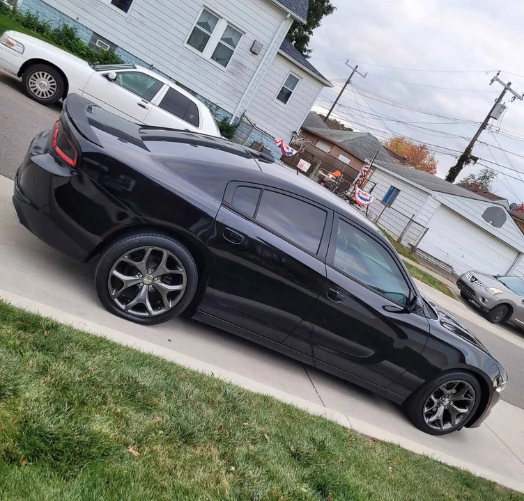 2015 Dodge Charger 7th Gen - Image 10 of 20