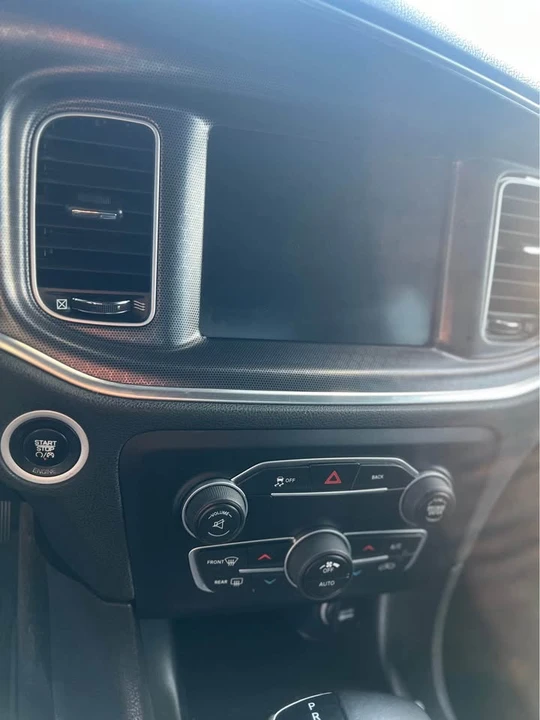 2015 Dodge Charger 7th Gen - Image 6 of 10
