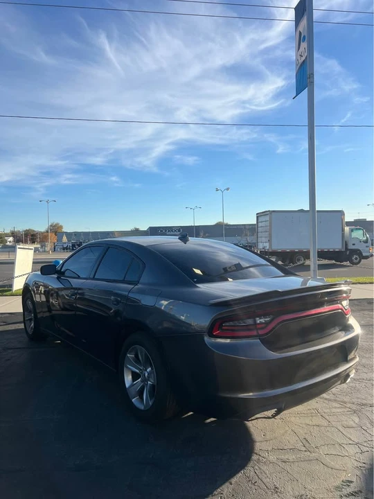 2015 Dodge Charger 7th Gen - Image 2 of 10