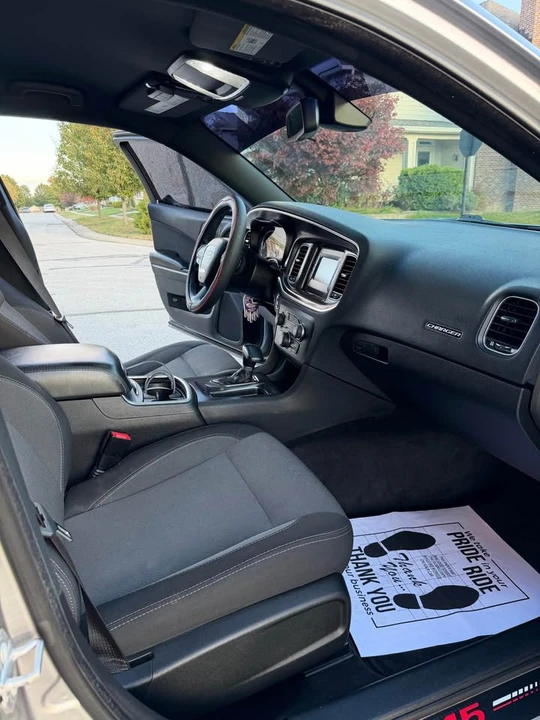 2015 Dodge Charger 7th Gen - Image 10 of 12