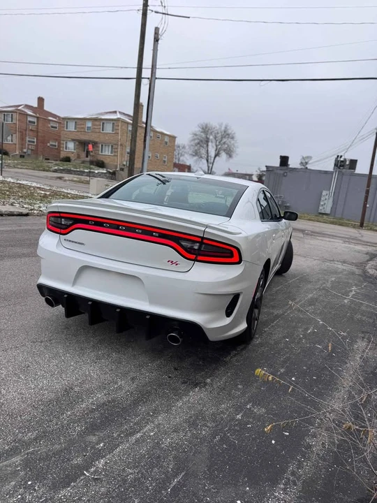 2015 Dodge Charger 7th Gen - Image 4 of 9