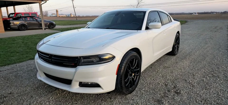 2015 Dodge Charger 7th Gen - Image 4 of 14