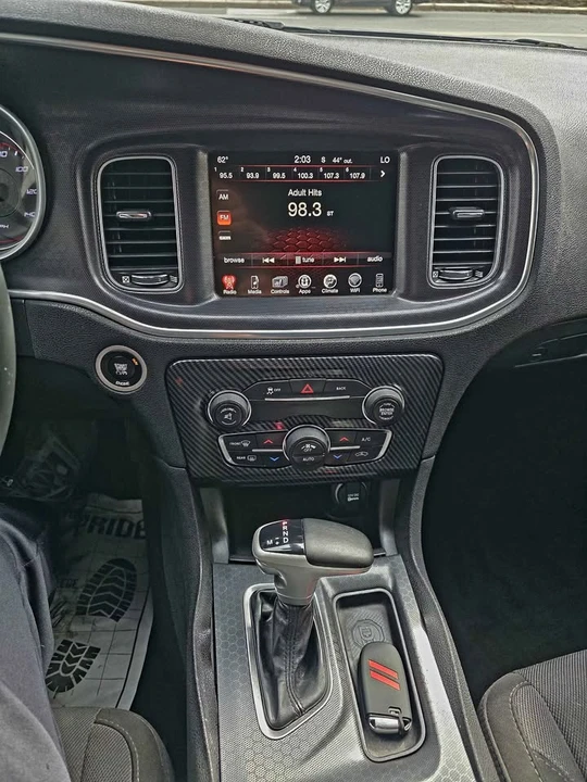 2015 Dodge Charger 7th Gen - Image 15 of 20