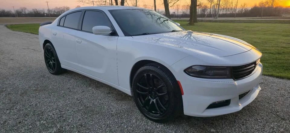 2015 Dodge Charger 7th Gen - Image 2 of 14
