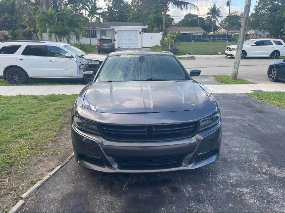 2015 Dodge Charger 7th Gen - Image 9 of 11
