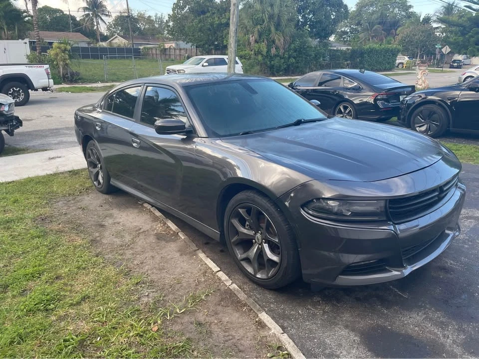 2015 Dodge Charger 7th Gen - Image 8 of 11