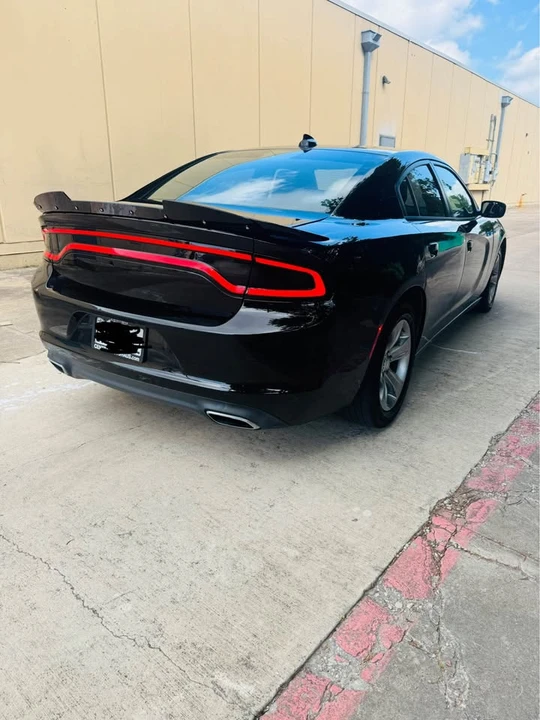 2015 Dodge Charger 7th Gen - Image 19 of 21