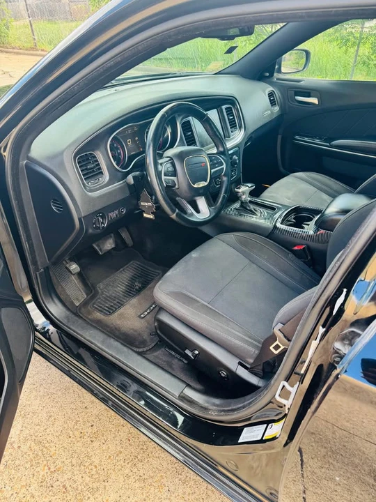 2015 Dodge Charger 7th Gen - Image 16 of 21