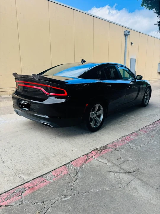 2015 Dodge Charger 7th Gen - Image 18 of 21