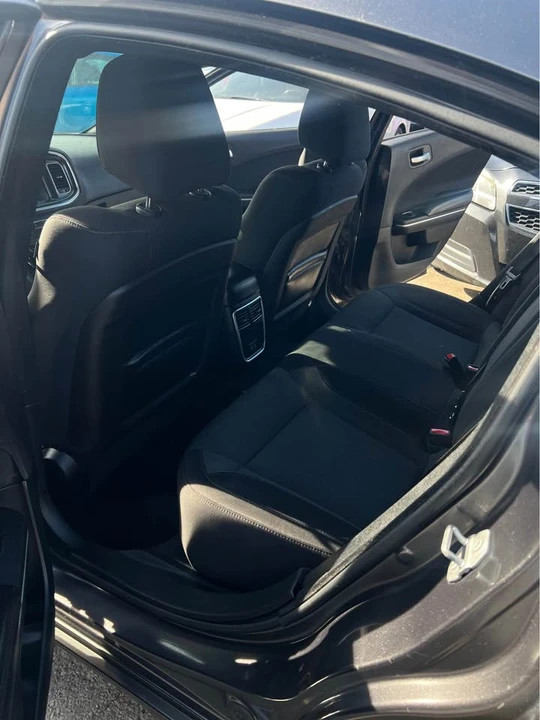 2015 Dodge Charger 7th Gen - Image 4 of 5