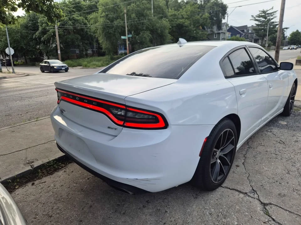 2015 Dodge Charger 7th Gen - Image 6 of 11
