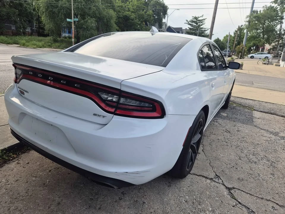 2015 Dodge Charger 7th Gen - Image 8 of 11