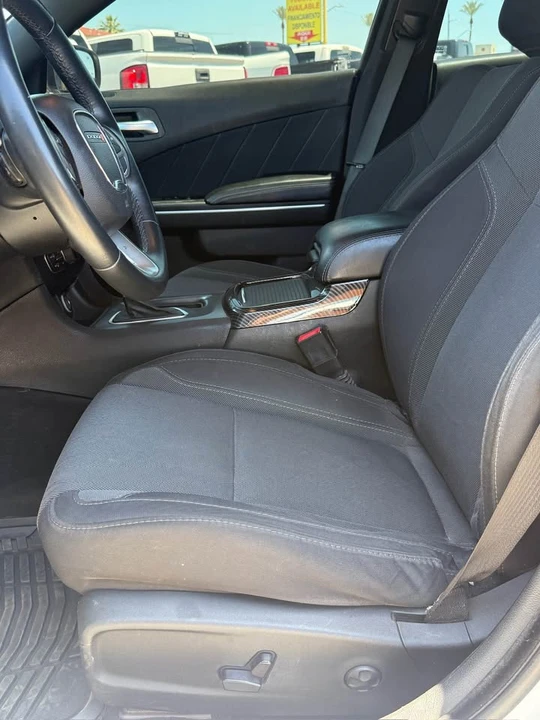 2015 Dodge Charger 7th Gen - Image 10 of 14