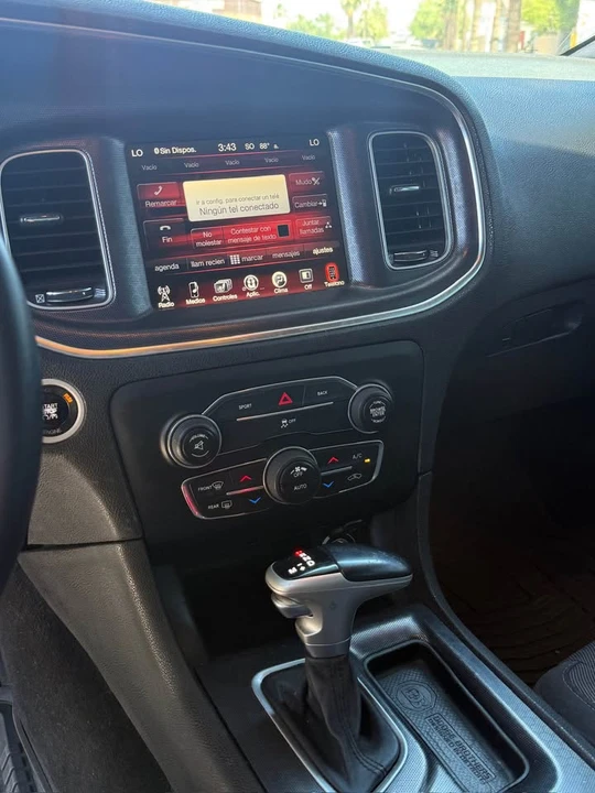2015 Dodge Charger 7th Gen - Image 8 of 14