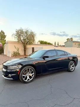 2015 Dodge Charger SXT Sedan 4D