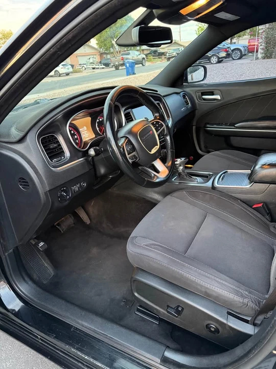2015 Dodge Charger 7th Gen - Image 5 of 8