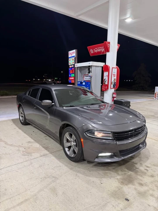 2015 Dodge Charger 7th Gen - Image 2 of 8