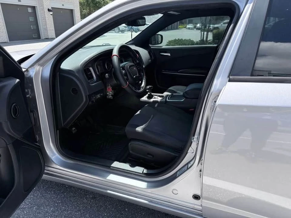 2015 Dodge Charger 7th Gen - Image 10 of 14