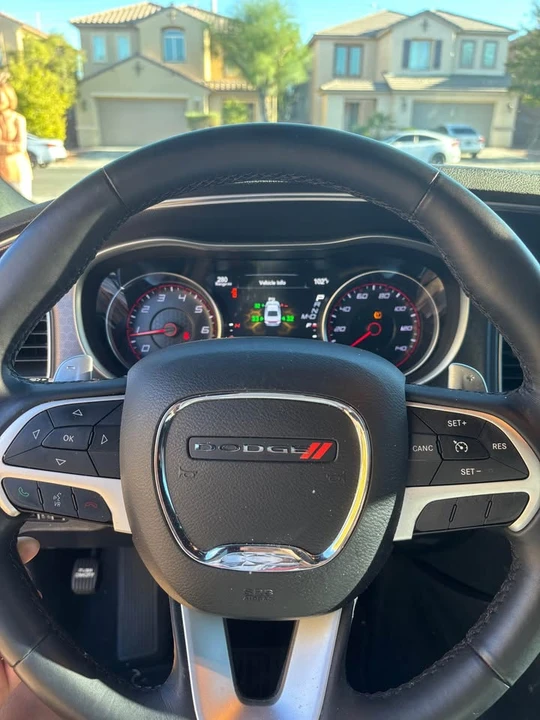 2015 Dodge Charger 7th Gen - Image 10 of 16