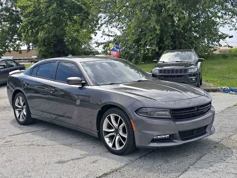 2015 Dodge Charger SXT Sedan 4D