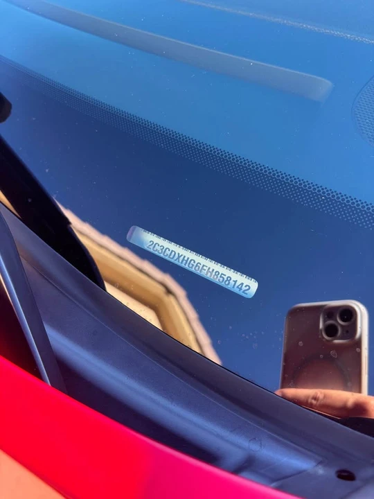 2015 Dodge Charger 7th Gen - Image 13 of 16