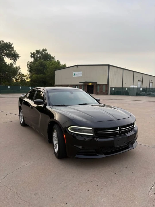2015 Dodge Charger 7th Gen - Image 9 of 18