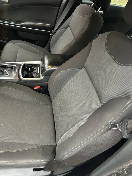2015 Dodge Charger 7th Gen - Image 10 of 12