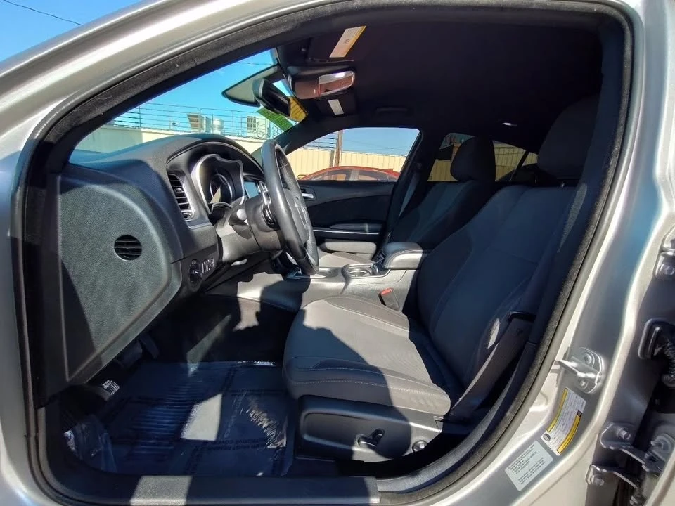 2015 Dodge Charger 7th Gen - Image 15 of 20