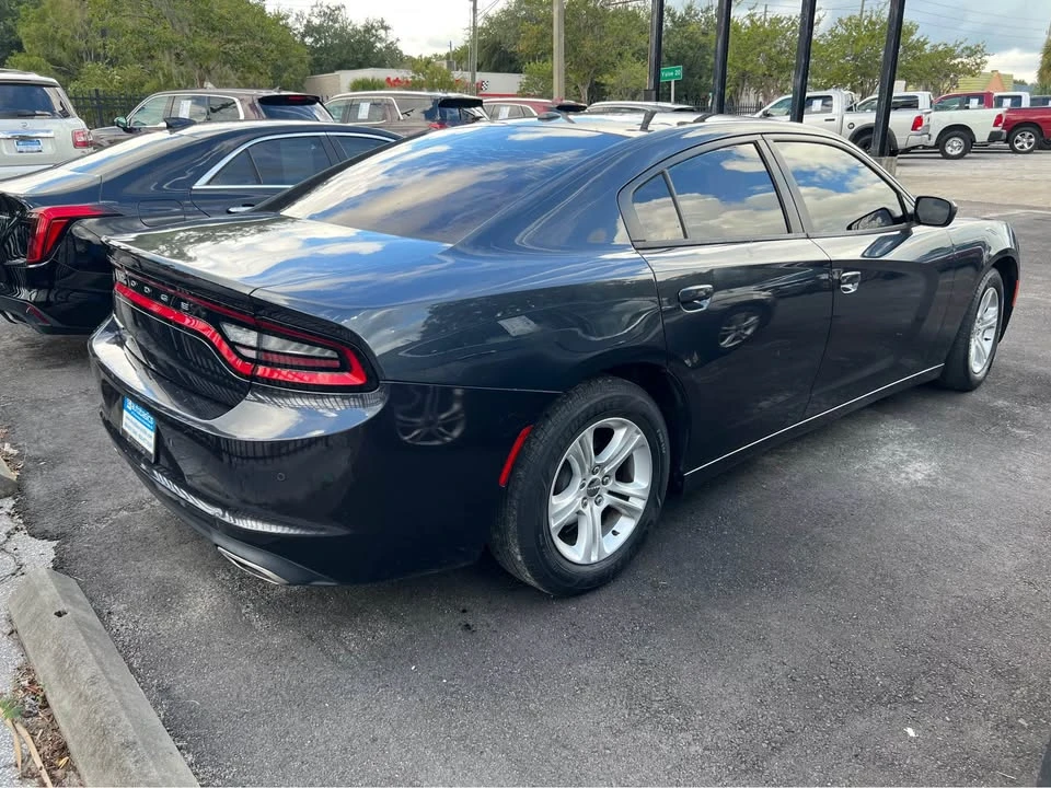 2015 Dodge Charger 7th Gen - Image 2 of 11