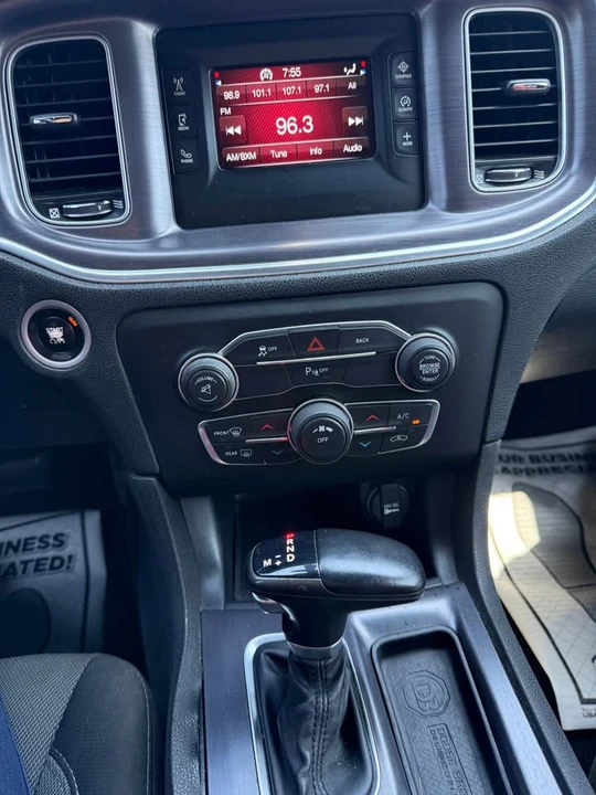 2015 Dodge Charger 7th Gen - Image 13 of 20
