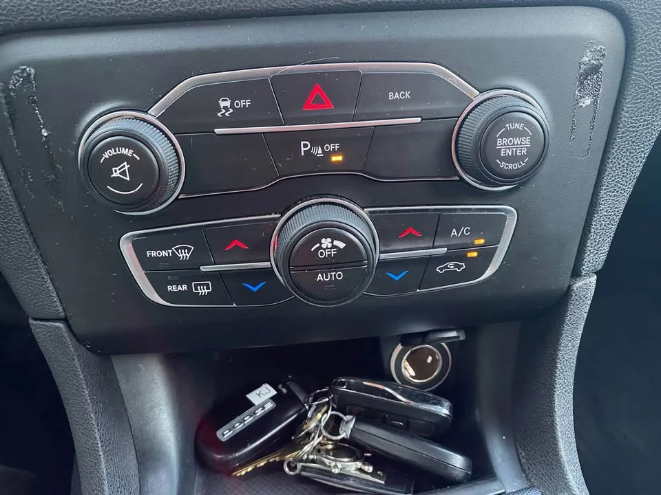 2015 Dodge Charger 7th Gen - Image 14 of 14