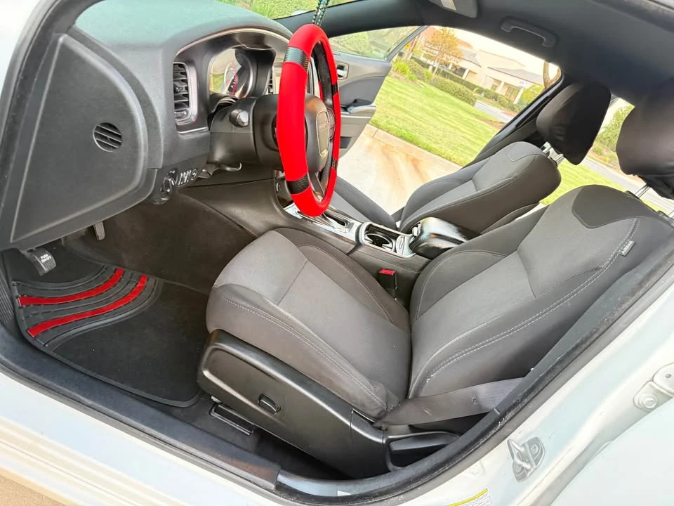 2015 Dodge Charger 7th Gen - Image 13 of 20