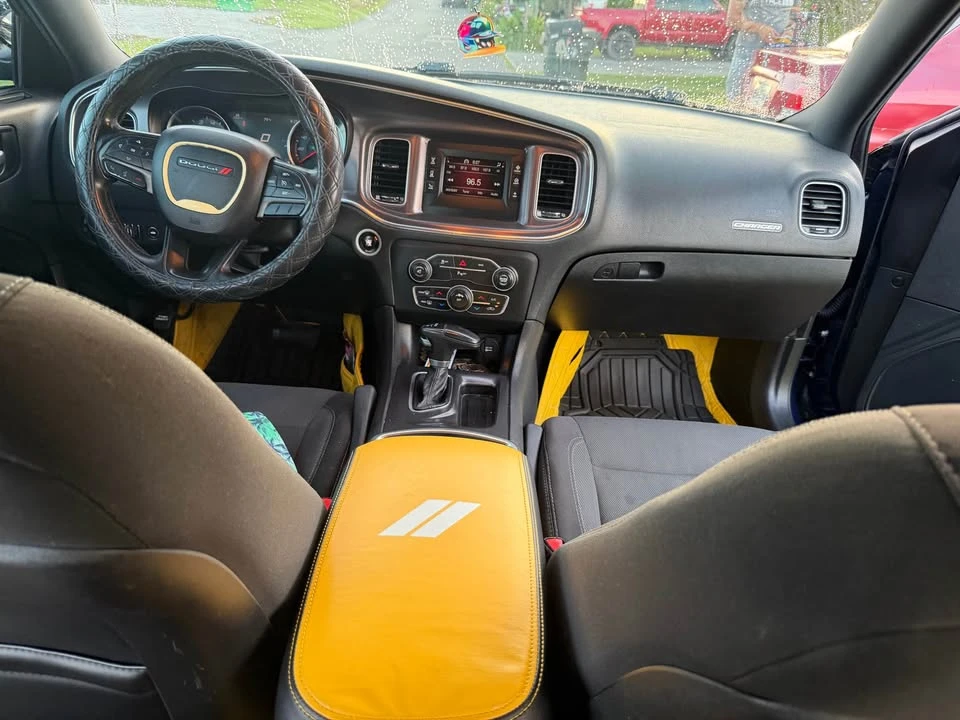 2015 Dodge Charger 7th Gen - Image 6 of 11