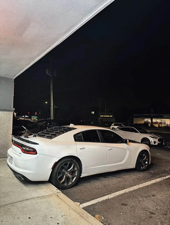 2015 Dodge Charger 7th Gen - Image 2 of 7