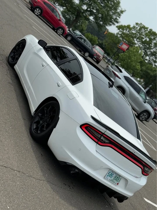 2015 Dodge Charger 7th Gen - Image 3 of 9