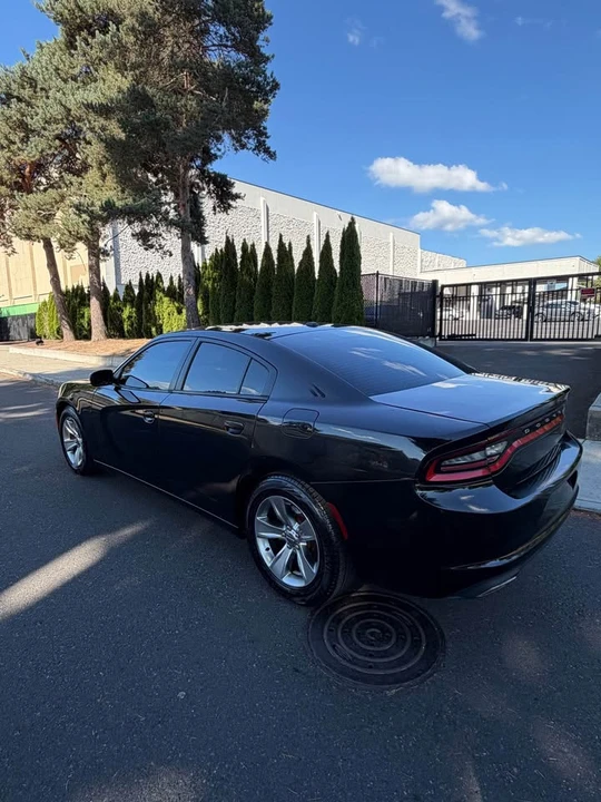 2015 Dodge Charger 7th Gen - Image 7 of 18