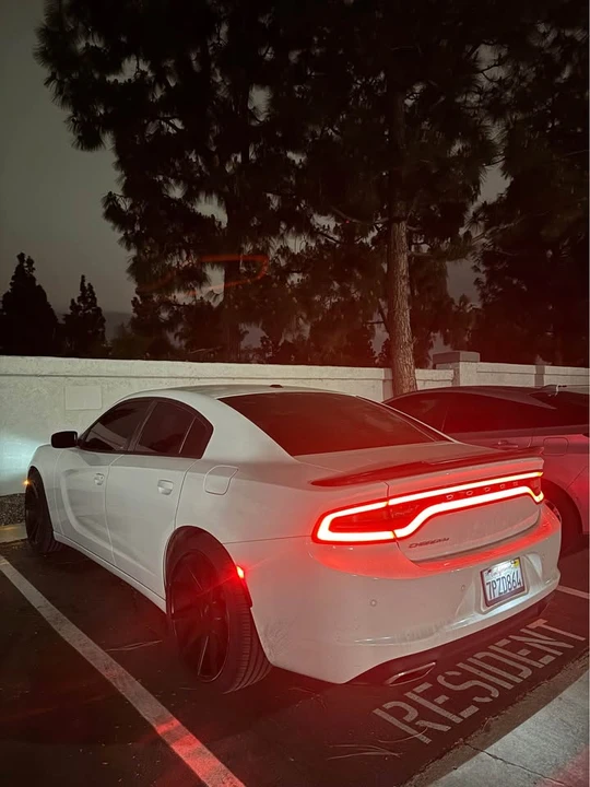 2015 Dodge Charger 7th Gen - Image 7 of 7