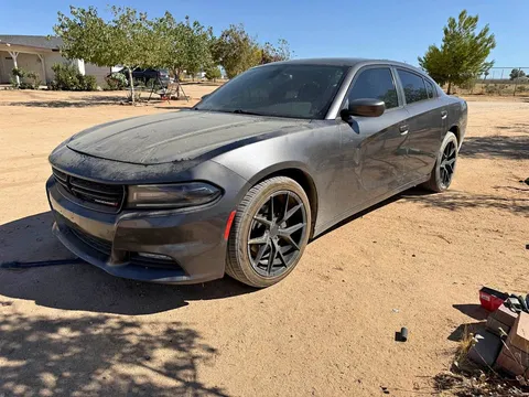2015 Dodge Charger SXT Sedan 4D