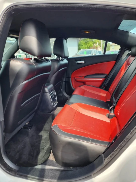 2015 Dodge Charger 7th Gen - Image 18 of 20